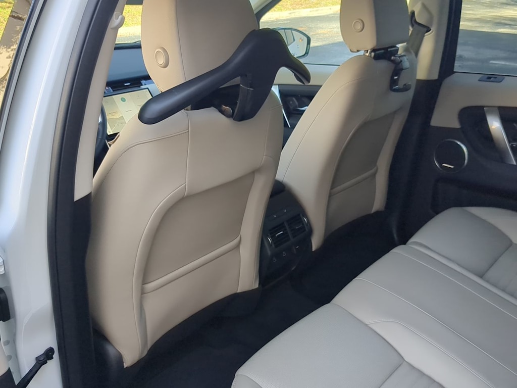 Thumbnail: 2025 Land Rover Discovery Sport - 13