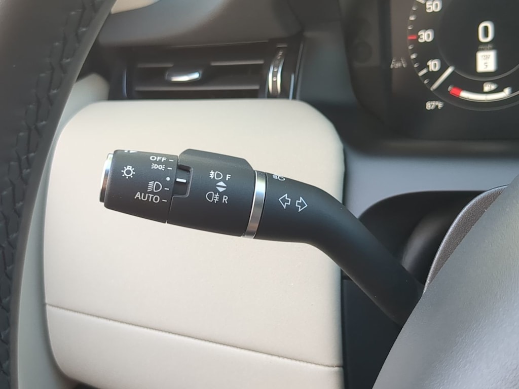 Thumbnail: 2025 Land Rover Discovery Sport - 33