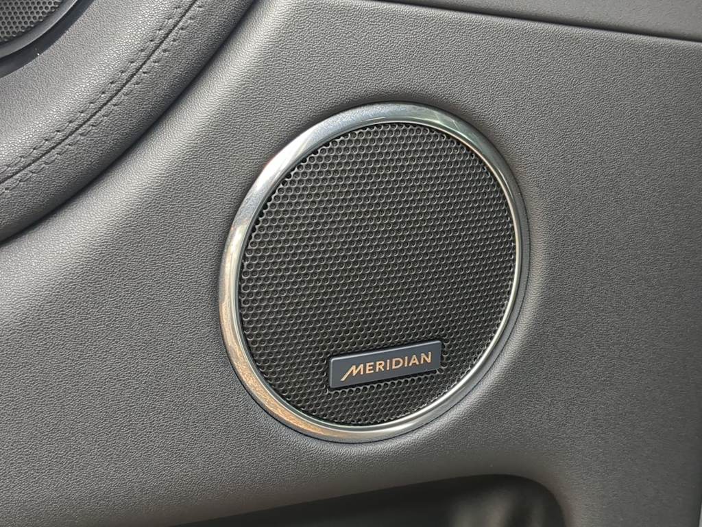 Thumbnail: 2025 Land Rover Discovery Sport - 37