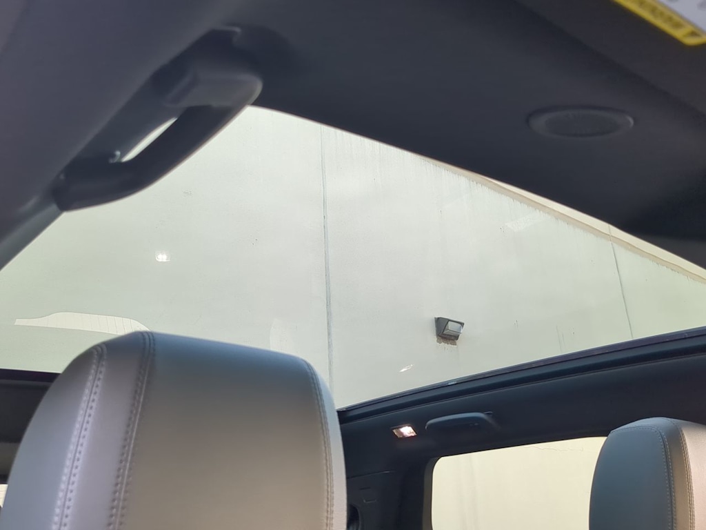 Thumbnail: 2025 Land Rover Discovery Sport - 26