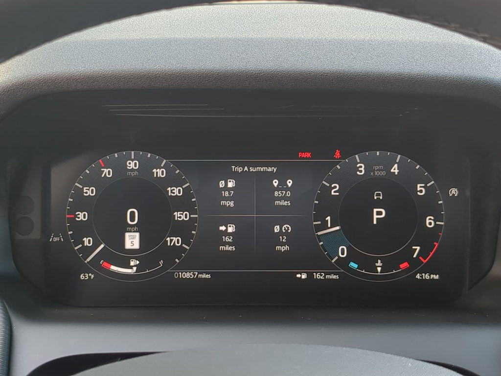 Thumbnail: 2025 Land Rover Discovery Sport - 15