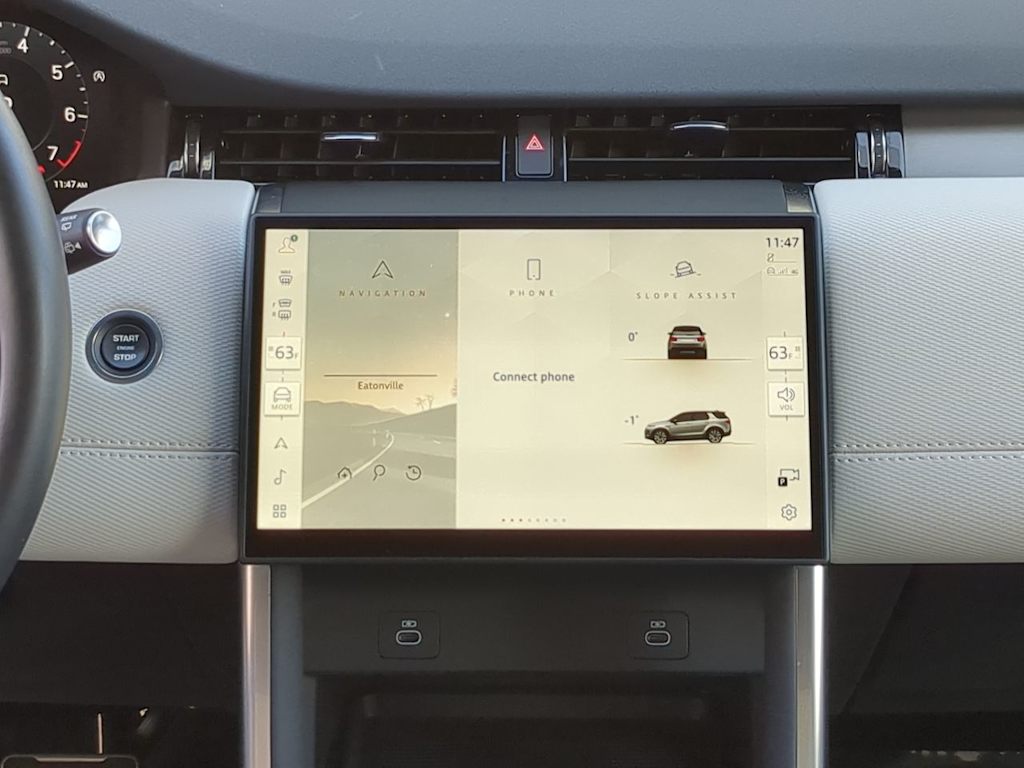 Thumbnail: 2025 Land Rover Discovery Sport - 16