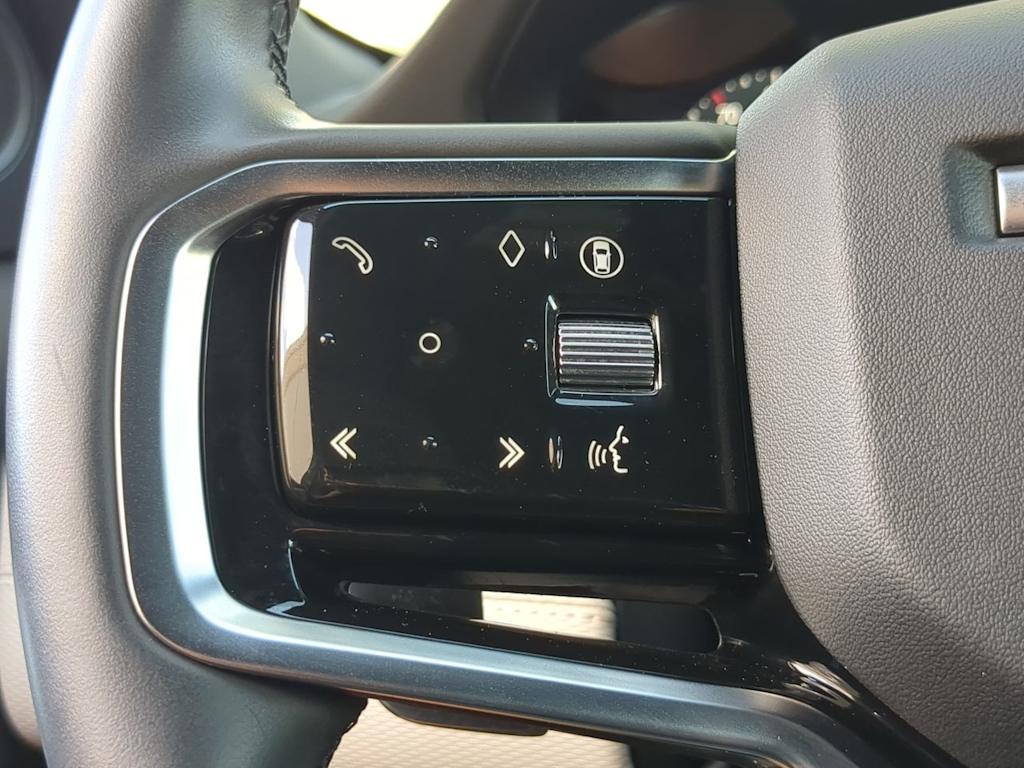 Thumbnail: 2025 Land Rover Discovery Sport - 31