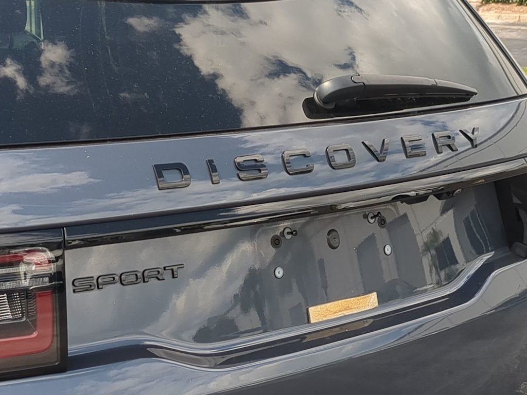 Thumbnail: 2025 Land Rover Discovery Sport - 25