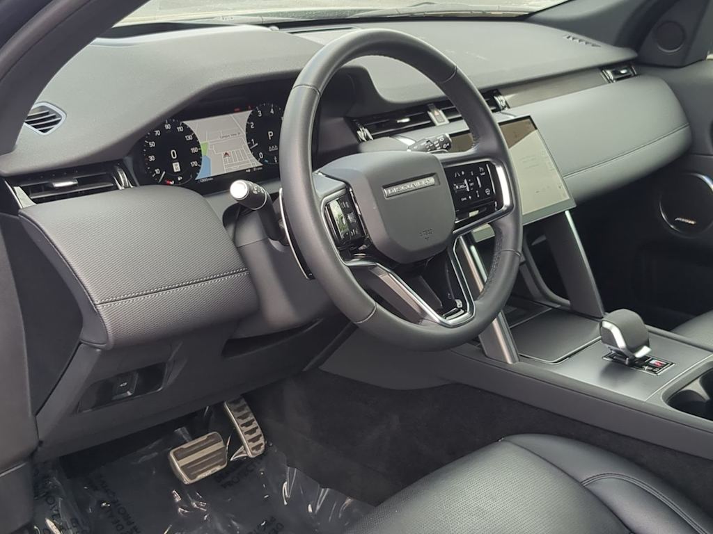 Thumbnail: 2025 Land Rover Discovery Sport - 2