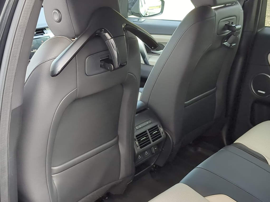 Thumbnail: 2025 Land Rover Discovery Sport - 12