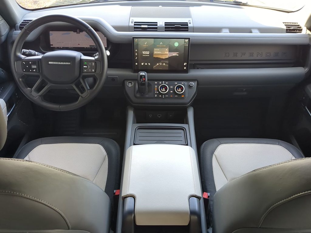 Thumbnail: 2023 Land Rover Defender - 8
