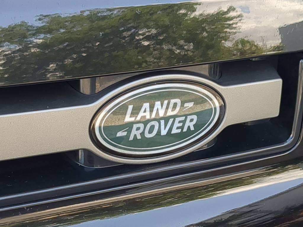 Thumbnail: 2023 Land Rover Defender - 22