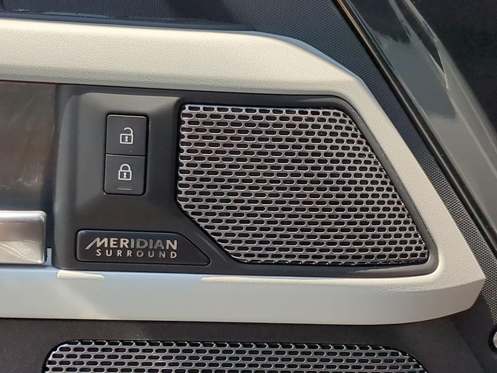 2024 Land Rover Defender 110 35