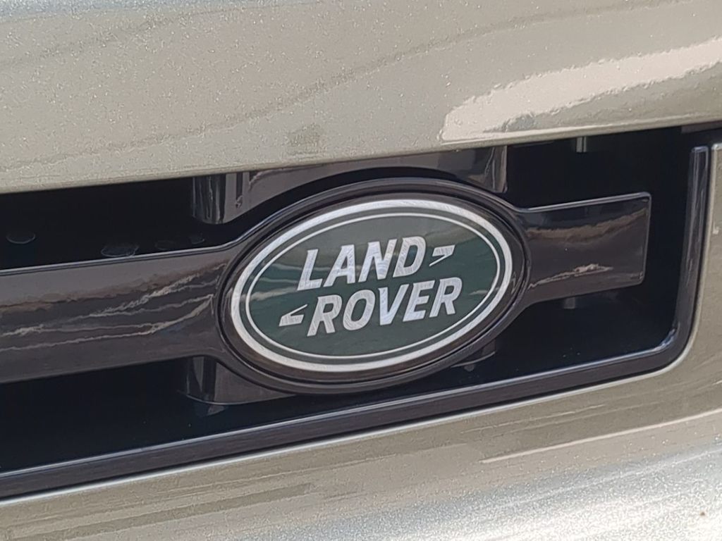 Thumbnail: 2025 Land Rover Defender - 25
