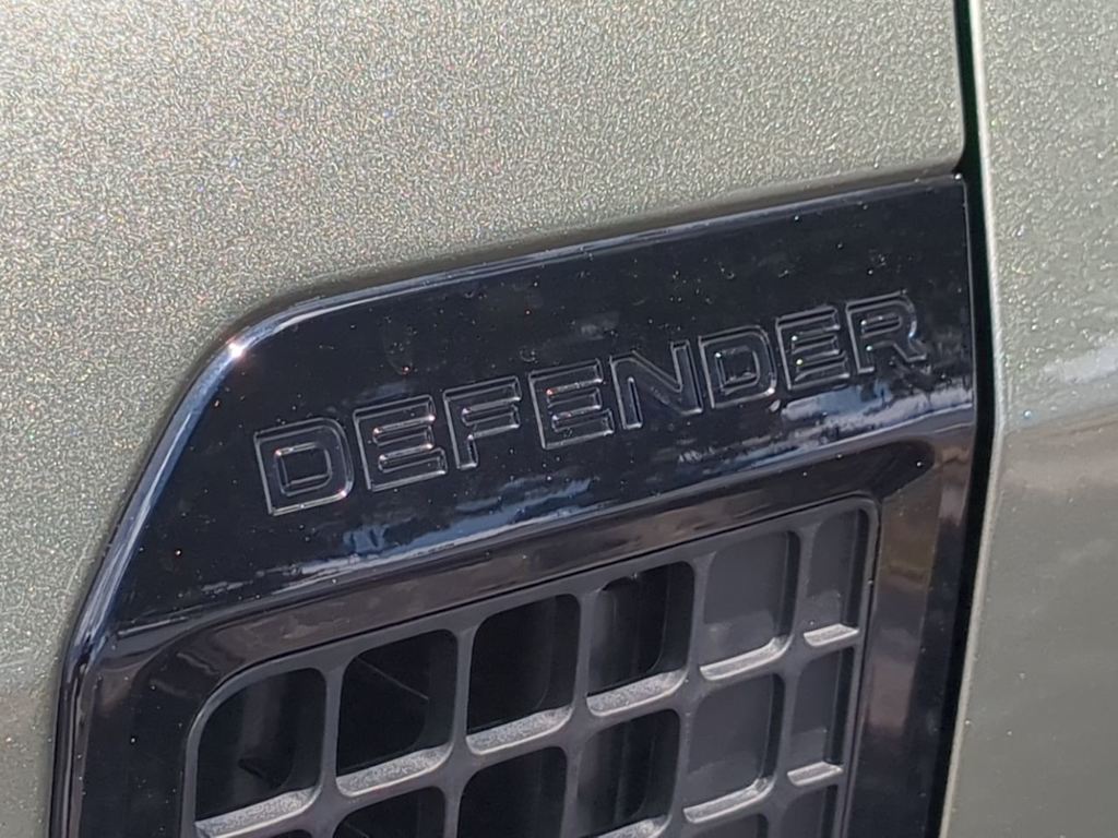 Thumbnail: 2025 Land Rover Defender - 26
