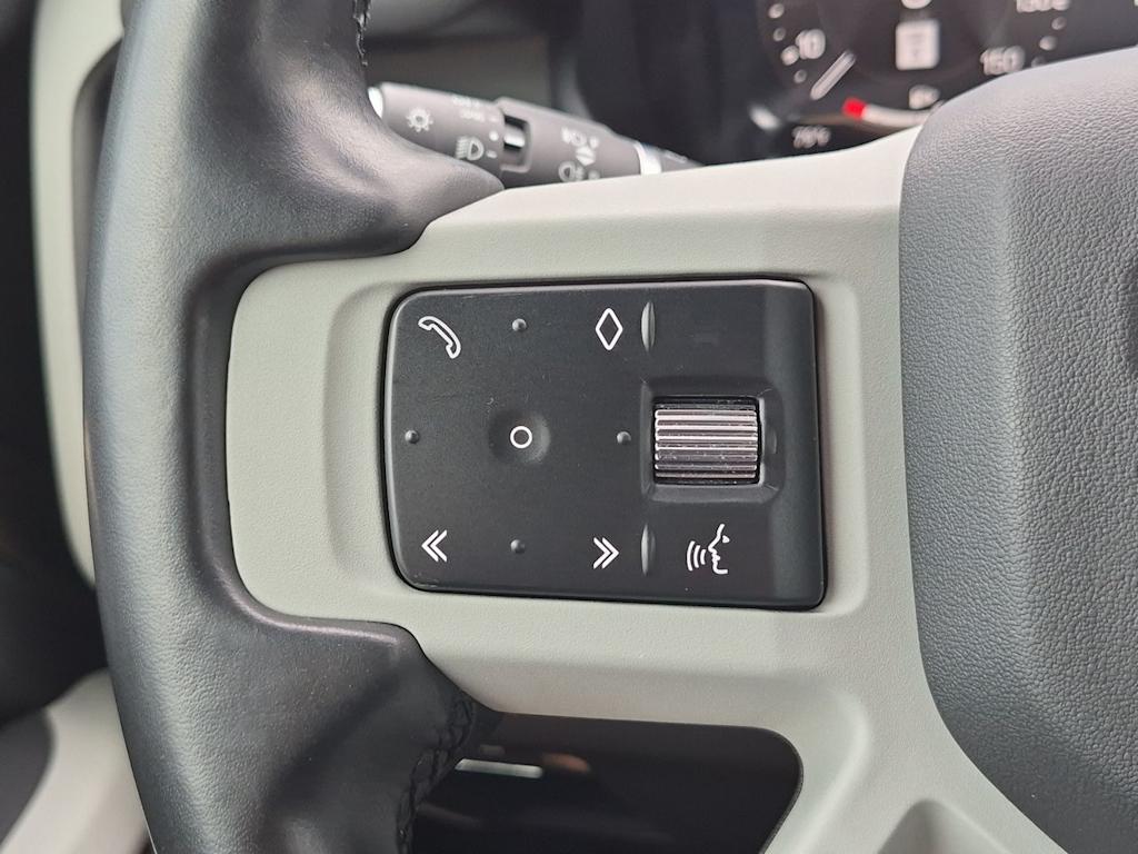 Thumbnail: 2023 Land Rover Defender - 29