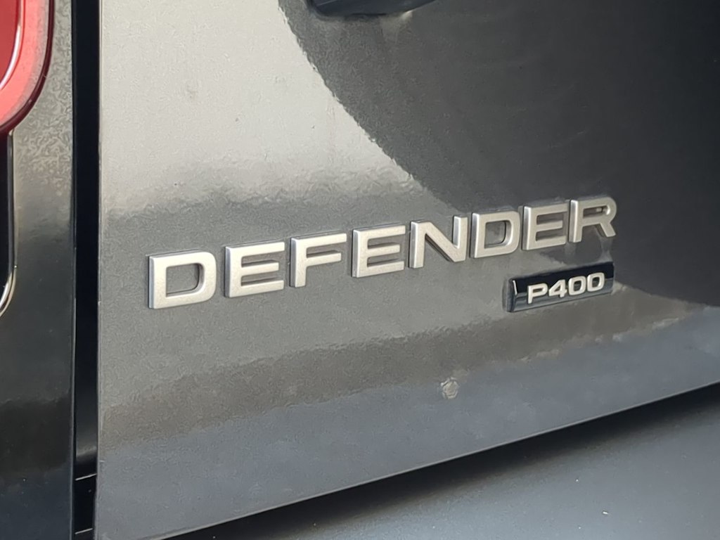 Thumbnail: 2022 Land Rover Defender - 24