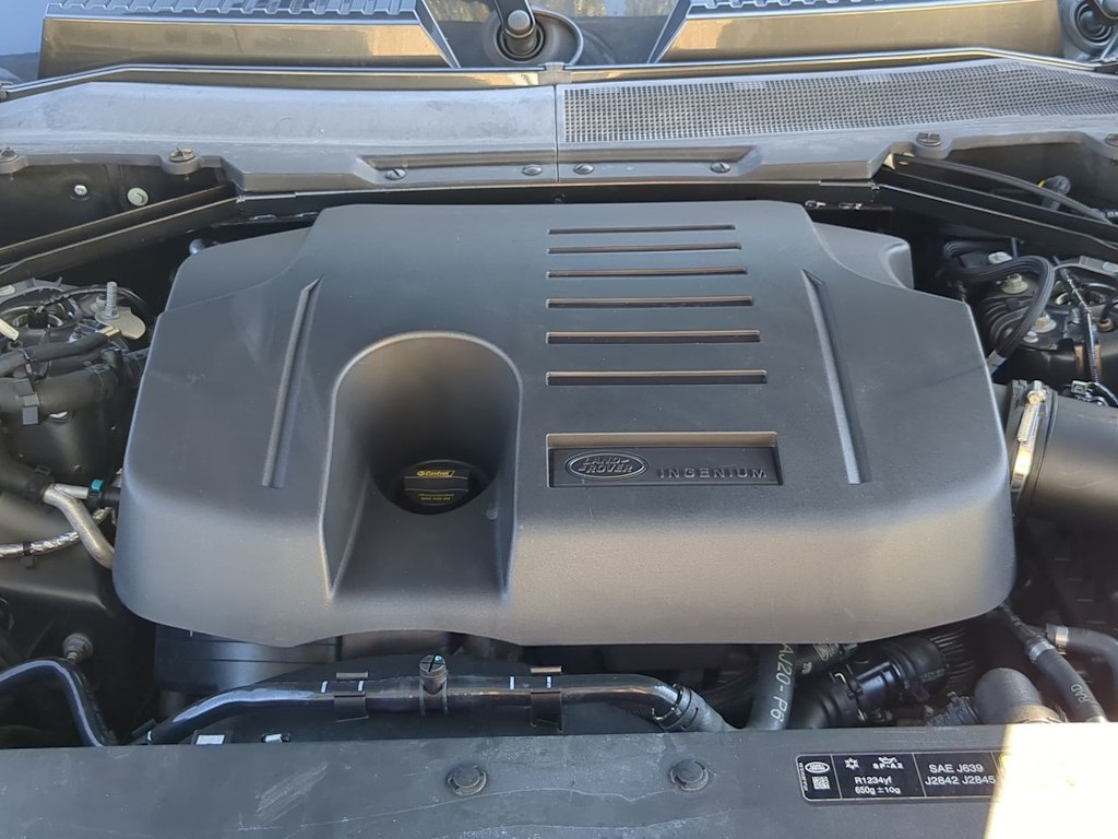 Thumbnail: 2022 Land Rover Defender - 9