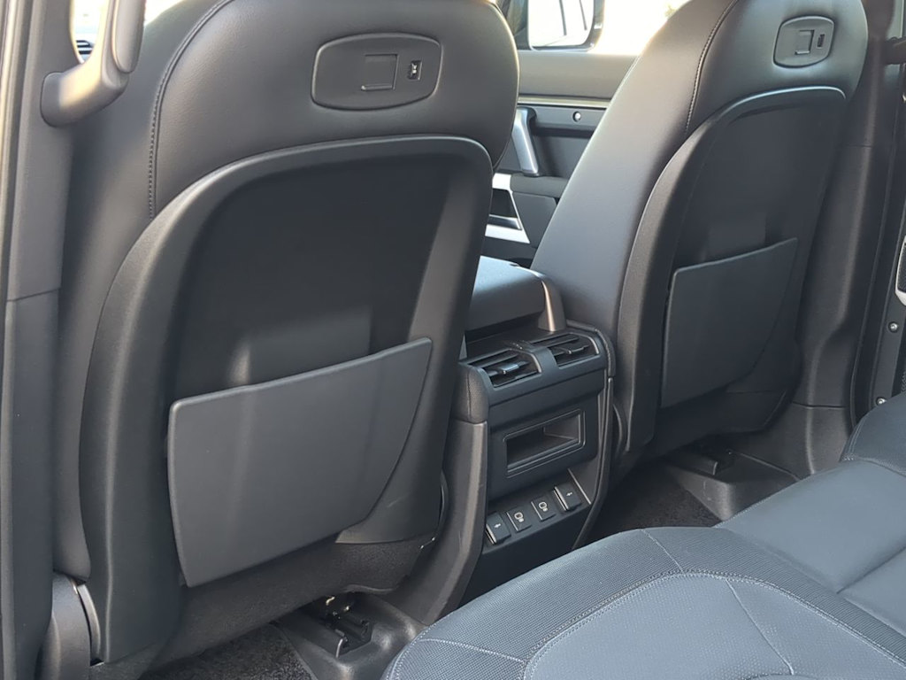 Thumbnail: 2022 Land Rover Defender - 13