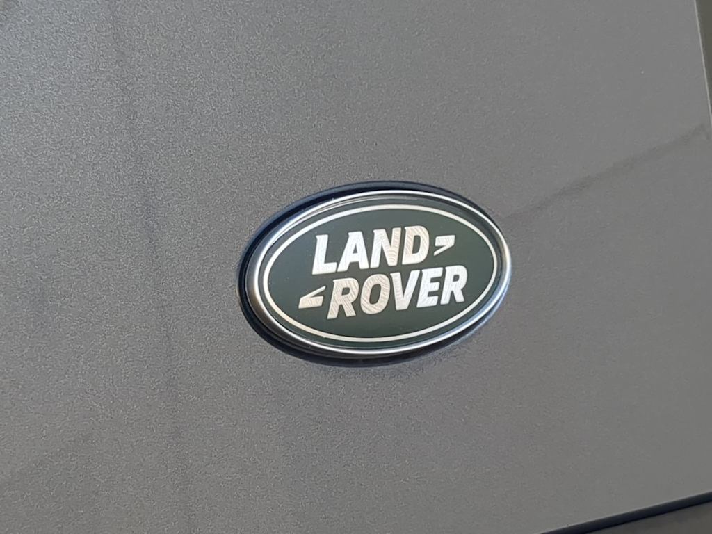 Thumbnail: 2022 Land Rover Defender - 7