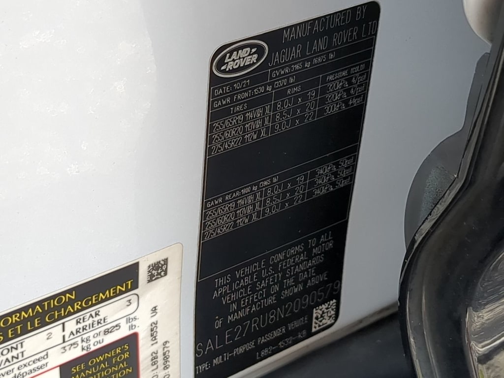 Thumbnail: 2022 Land Rover Defender - 17