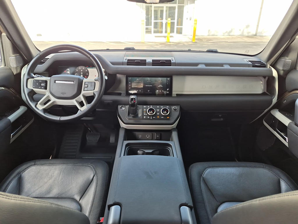 Thumbnail: 2023 Land Rover Defender - 7