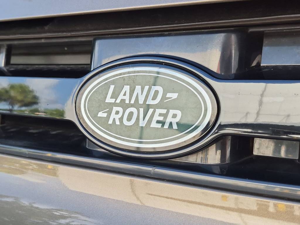Thumbnail: 2023 Land Rover Defender - 22