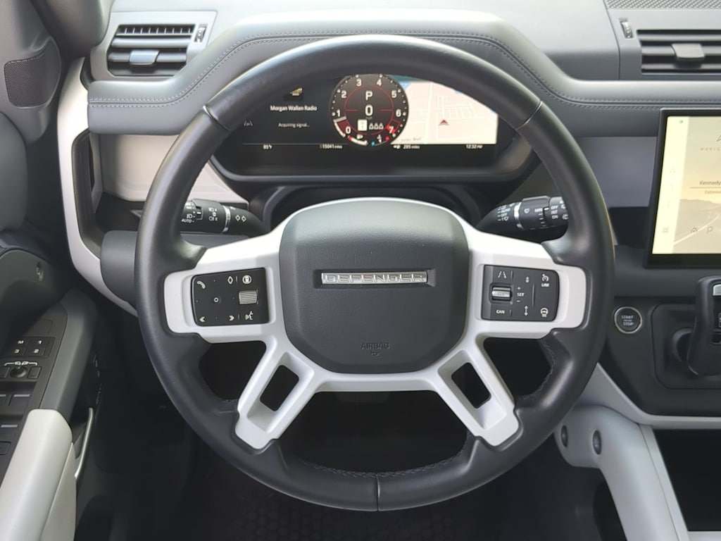 Thumbnail: 2025 Land Rover Defender - 11