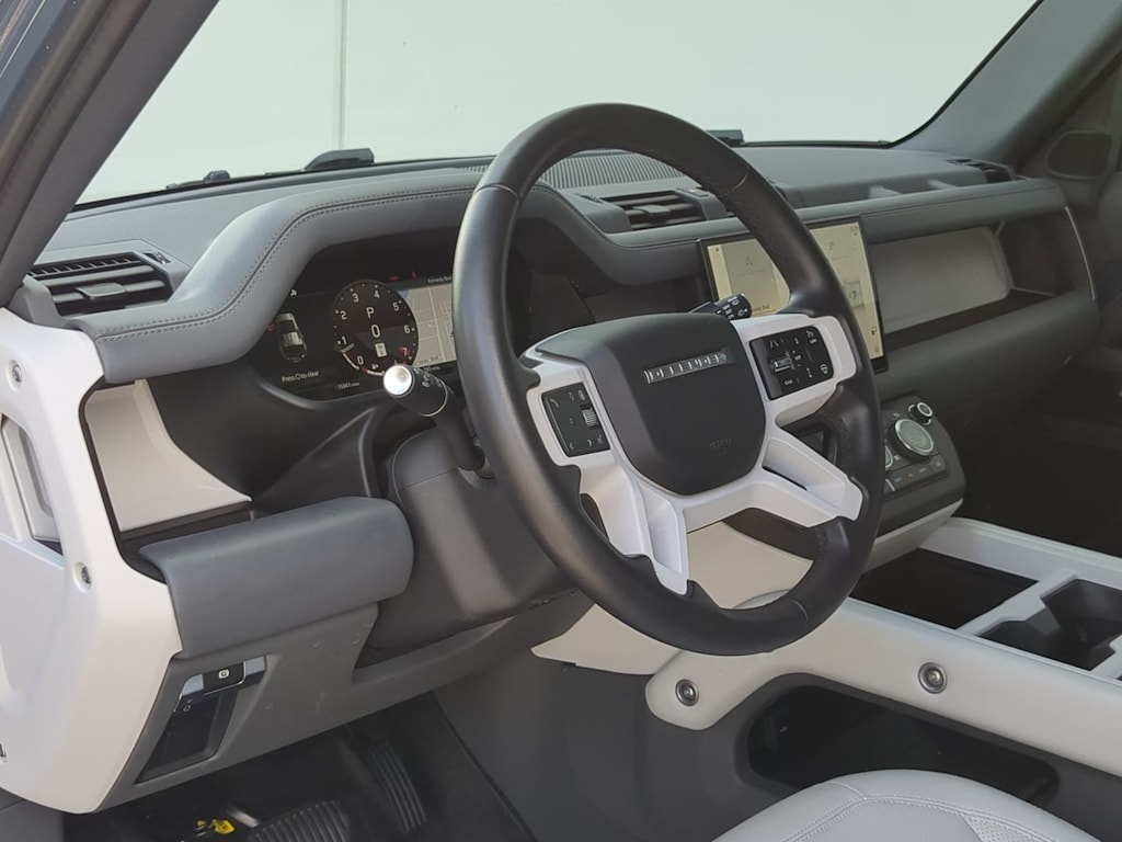 Thumbnail: 2025 Land Rover Defender - 2