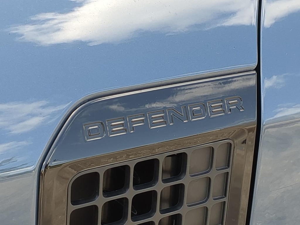 Thumbnail: 2025 Land Rover Defender - 24