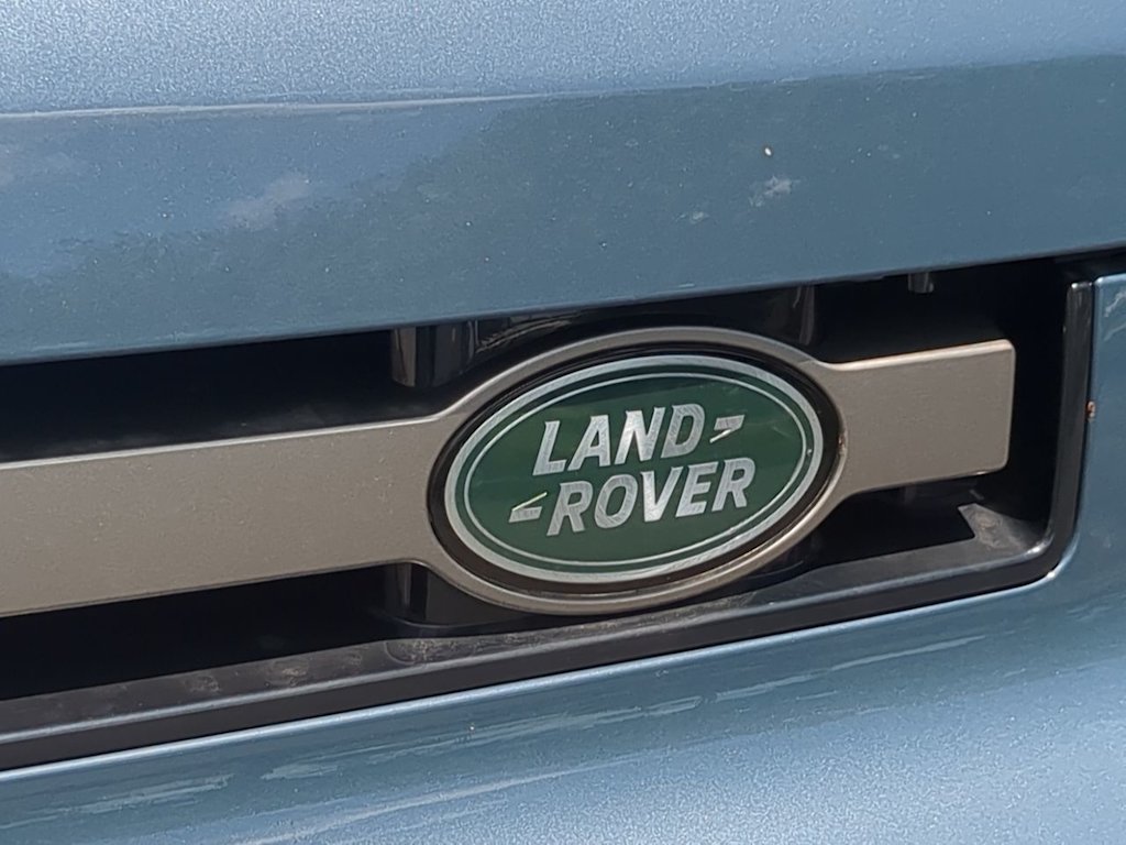 Thumbnail: 2025 Land Rover Defender - 27