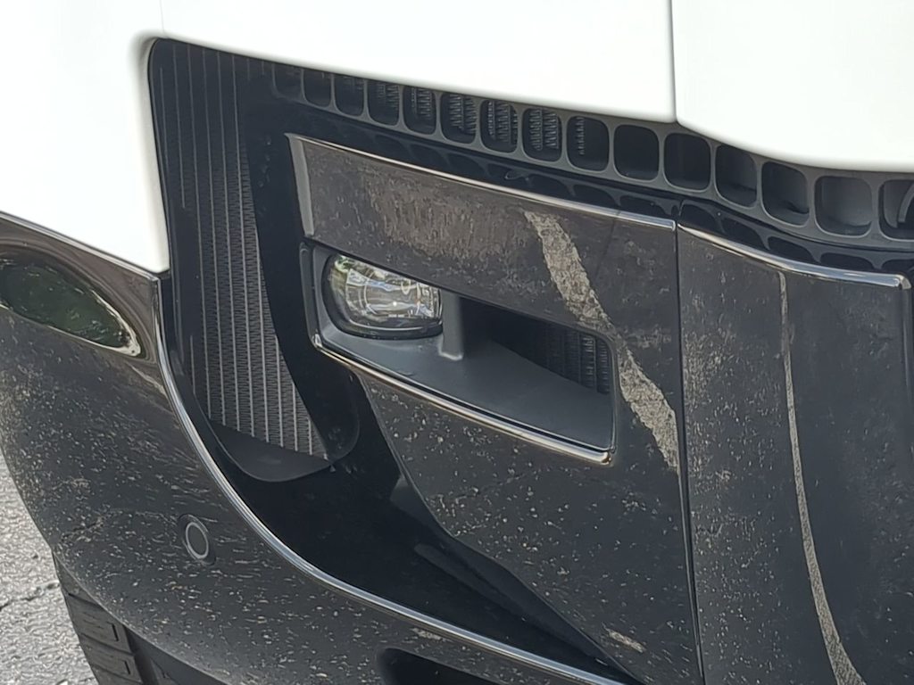Thumbnail: 2026 Land Rover Defender - 5