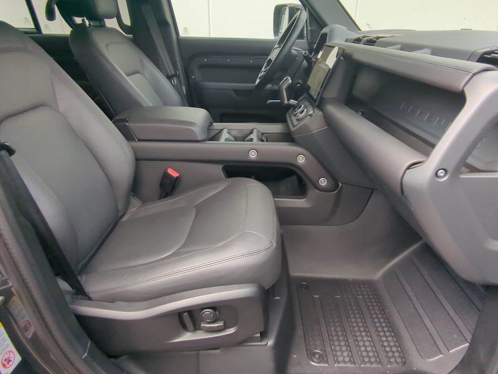 Thumbnail: 2026 Land Rover Defender - 11