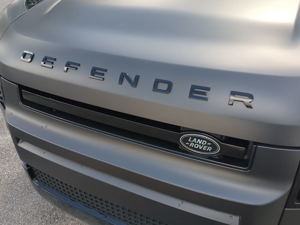 Thumbnail: 2026 Land Rover Defender - 25