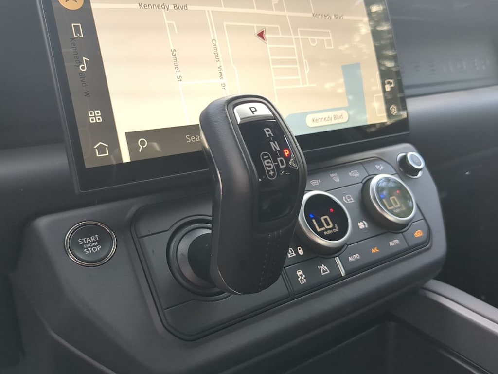 Thumbnail: 2026 Land Rover Defender - 36