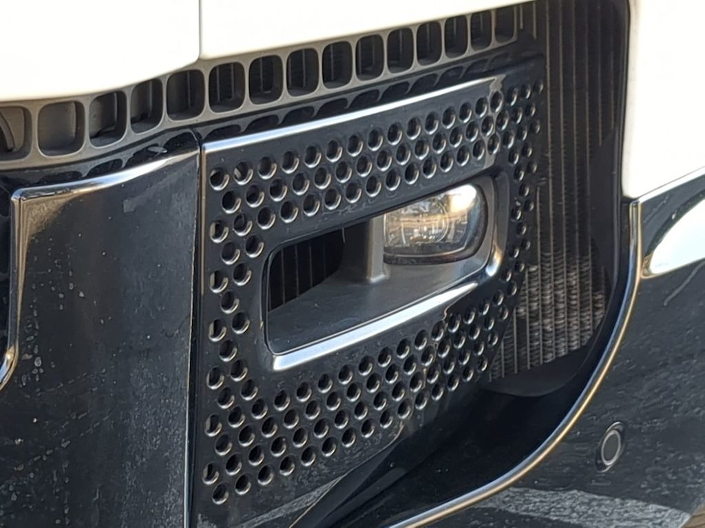 Thumbnail: 2024 Land Rover Defender - 17