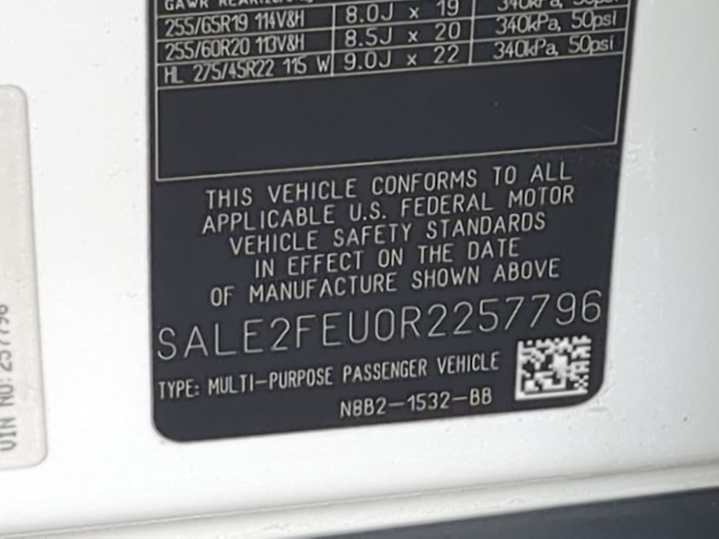 Thumbnail: 2024 Land Rover Defender - 36