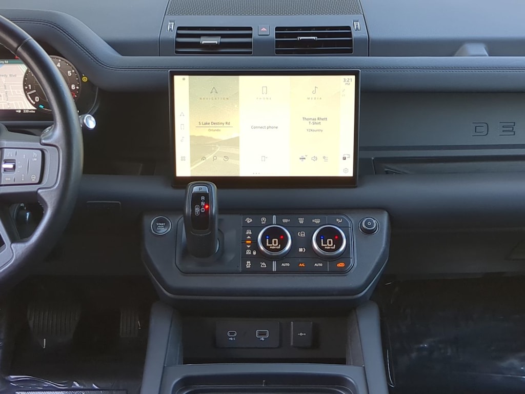 Thumbnail: 2024 Land Rover Defender - 30