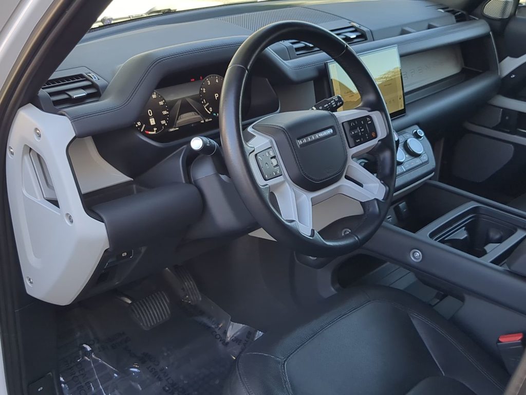 Thumbnail: 2024 Land Rover Defender - 2