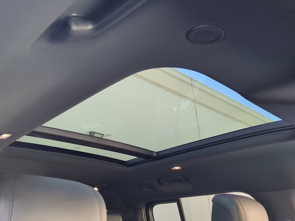 Thumbnail: 2024 Land Rover Defender - 24