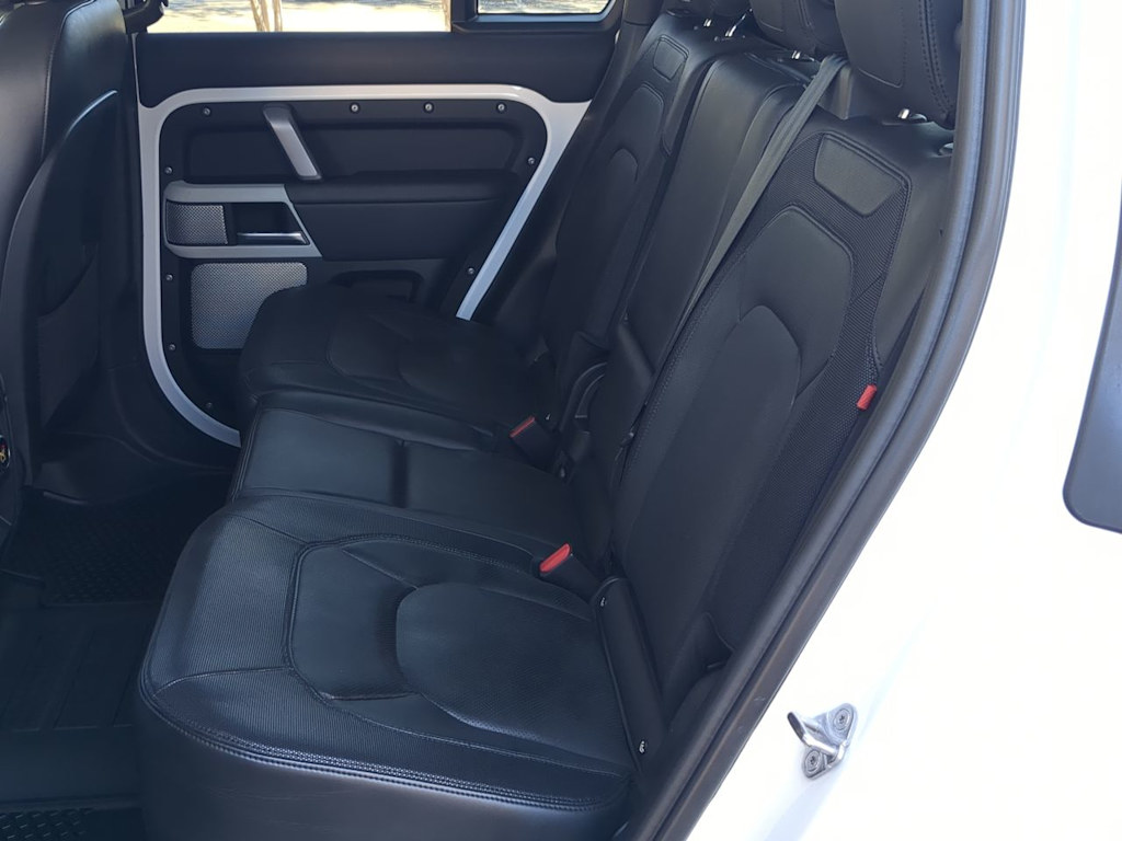 Thumbnail: 2024 Land Rover Defender - 10