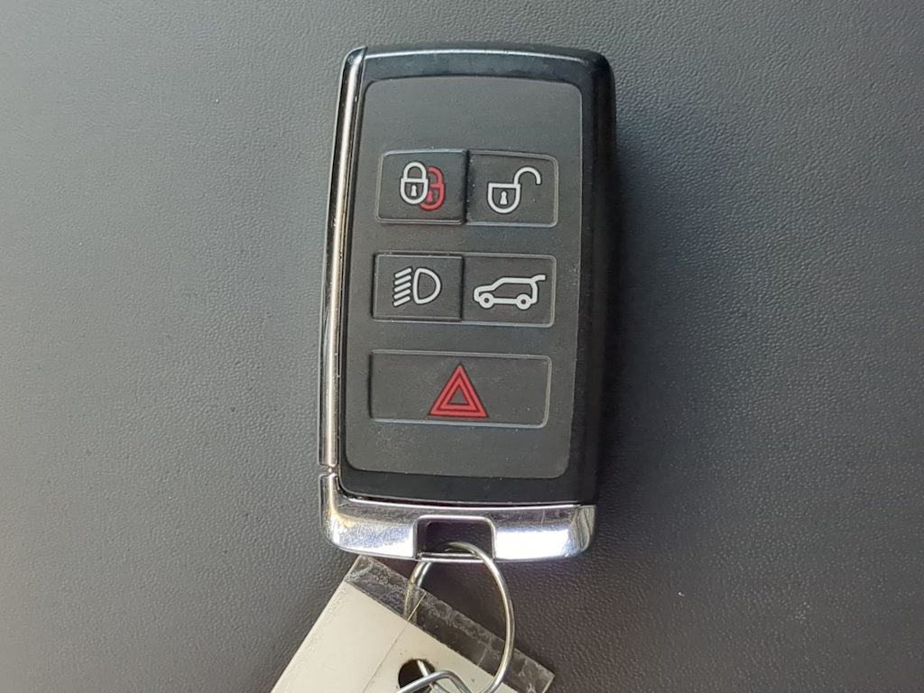 Thumbnail: 2024 Land Rover Defender - 15