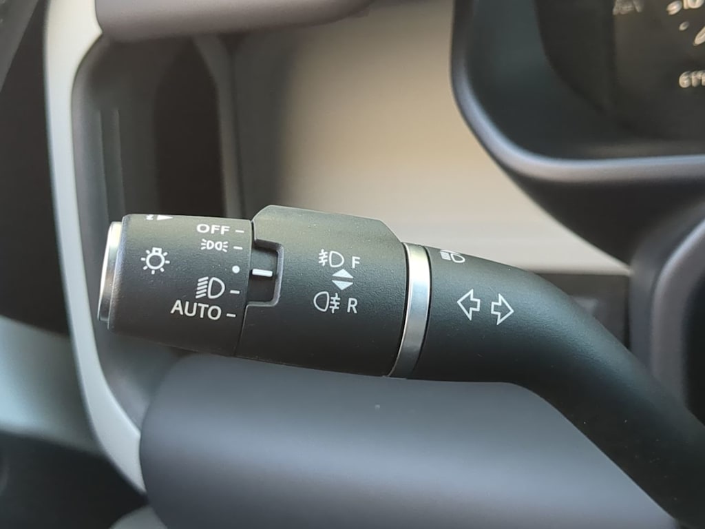 Thumbnail: 2024 Land Rover Defender - 29