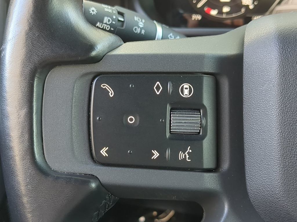 Thumbnail: 2024 Land Rover Defender - 24