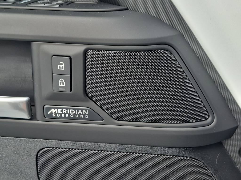 Thumbnail: 2026 Land Rover Defender - 33