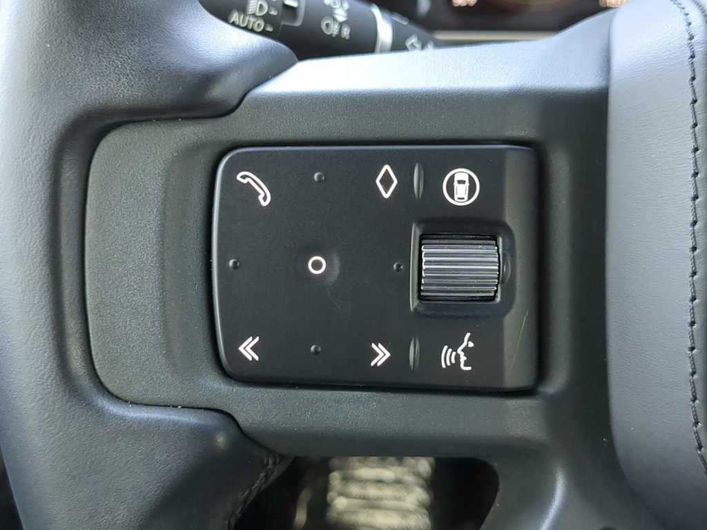 2024 Land Rover Defender 130 32
