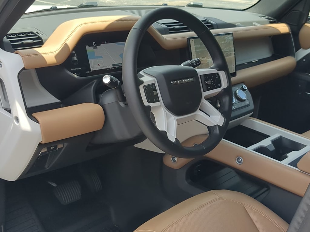 Thumbnail: 2025 Land Rover Defender - 2