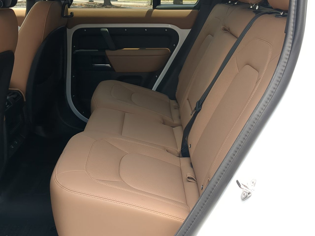Thumbnail: 2025 Land Rover Defender - 28