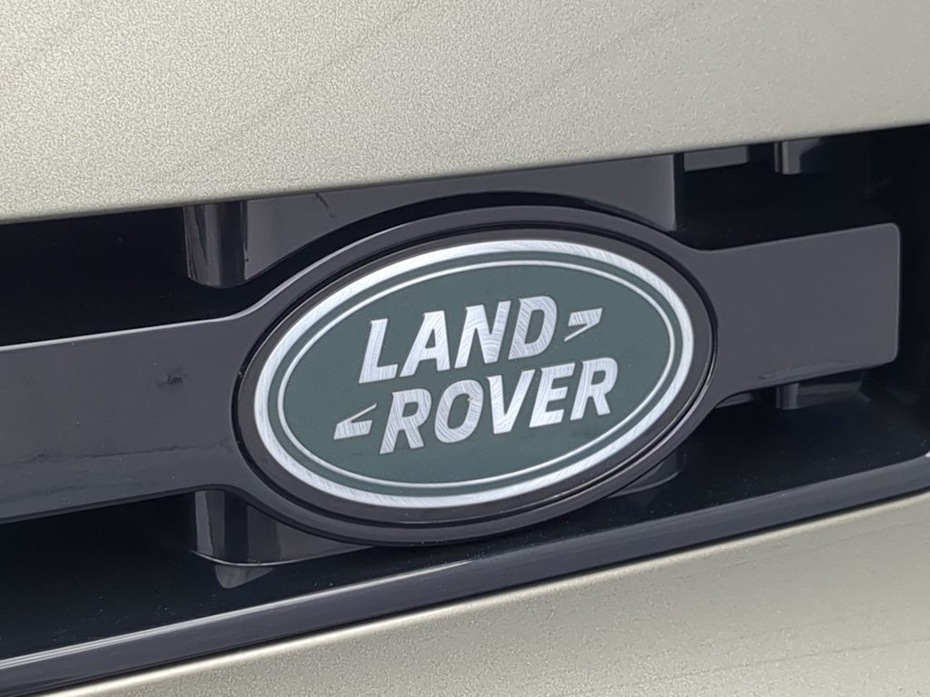 Thumbnail: 2025 Land Rover Defender - 25