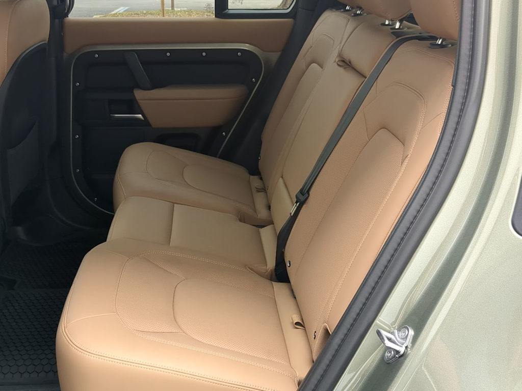 Thumbnail: 2025 Land Rover Defender - 11