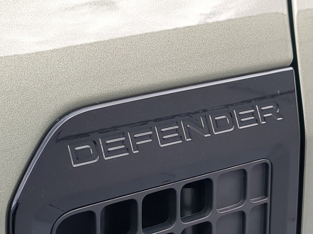 Thumbnail: 2025 Land Rover Defender - 26