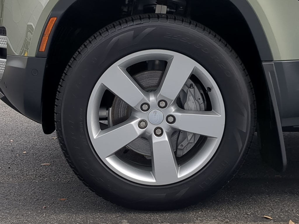 Thumbnail: 2025 Land Rover Defender - 6