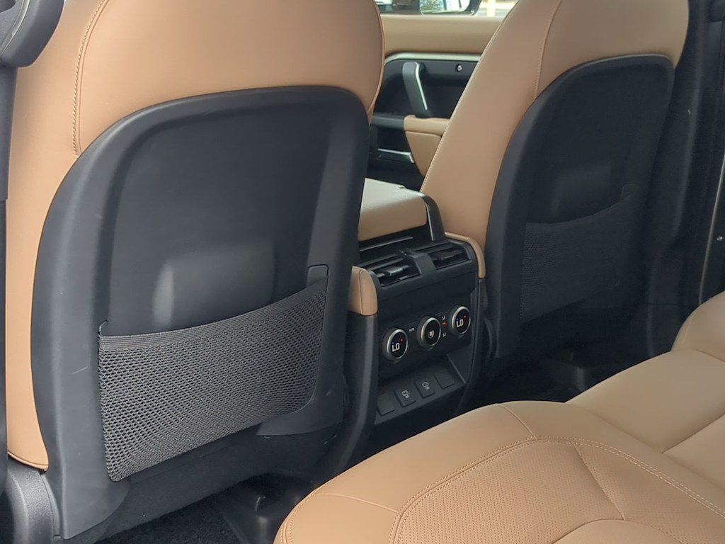 Thumbnail: 2025 Land Rover Defender - 28