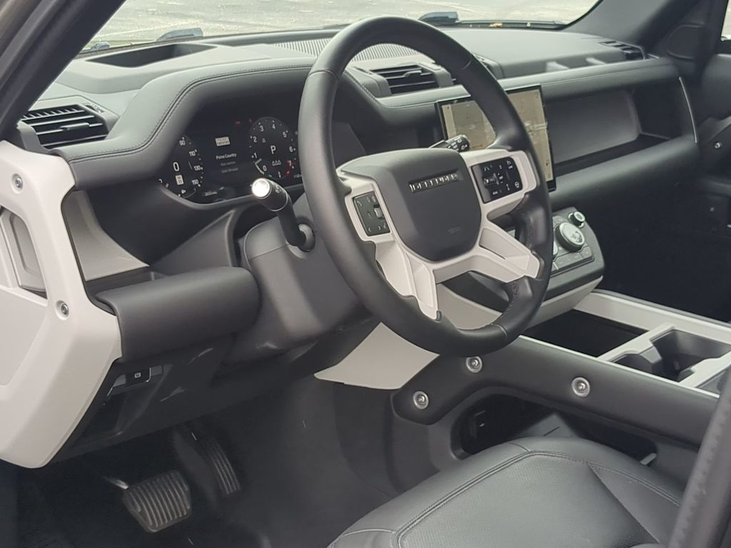 Thumbnail: 2025 Land Rover Defender - 2